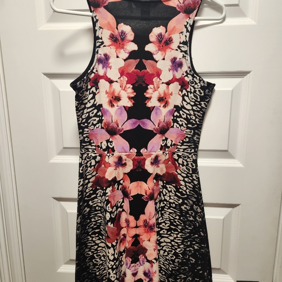 H&M Floral Print Dress - Picture 2 of 2